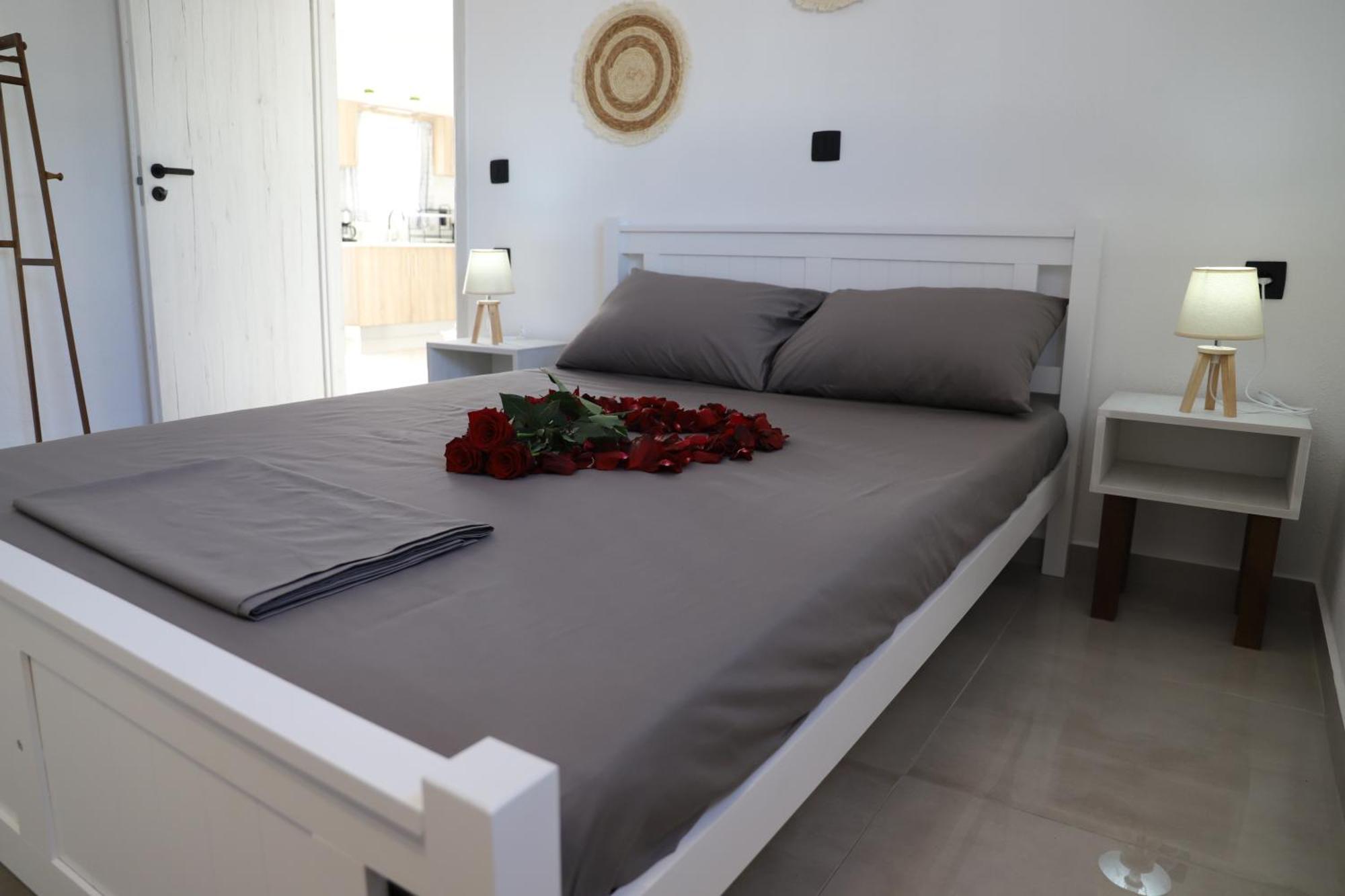 Calma Eco Houses Sunset View Emporio  المظهر الخارجي الصورة