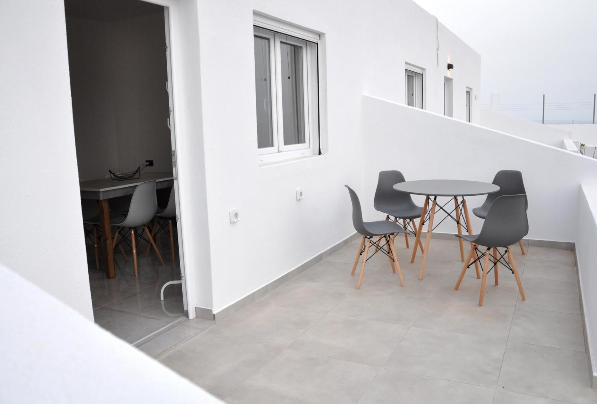 Calma Eco Houses Sunset View Emporio  المظهر الخارجي الصورة