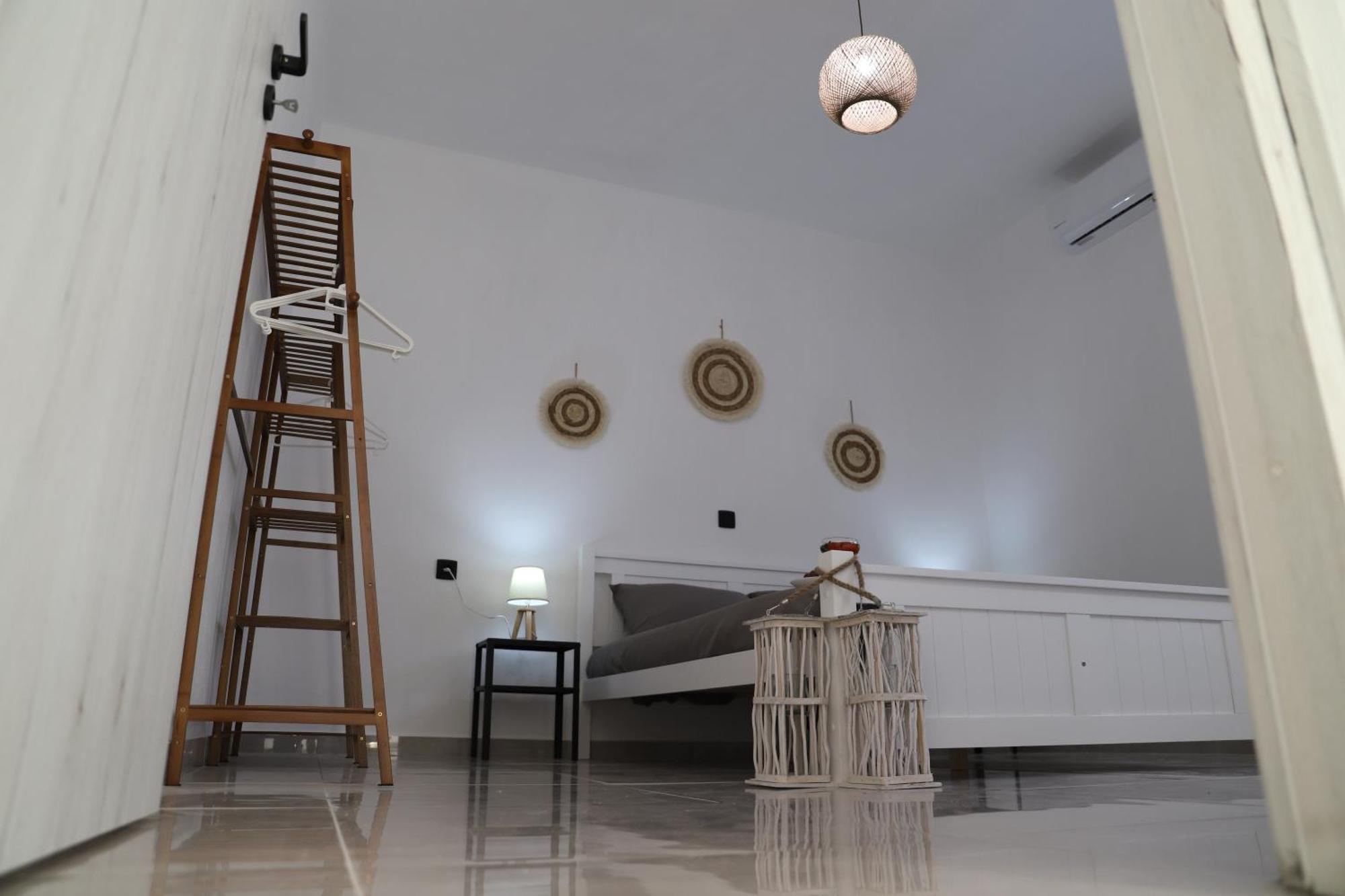 Calma Eco Houses Sunset View Emporio  المظهر الخارجي الصورة