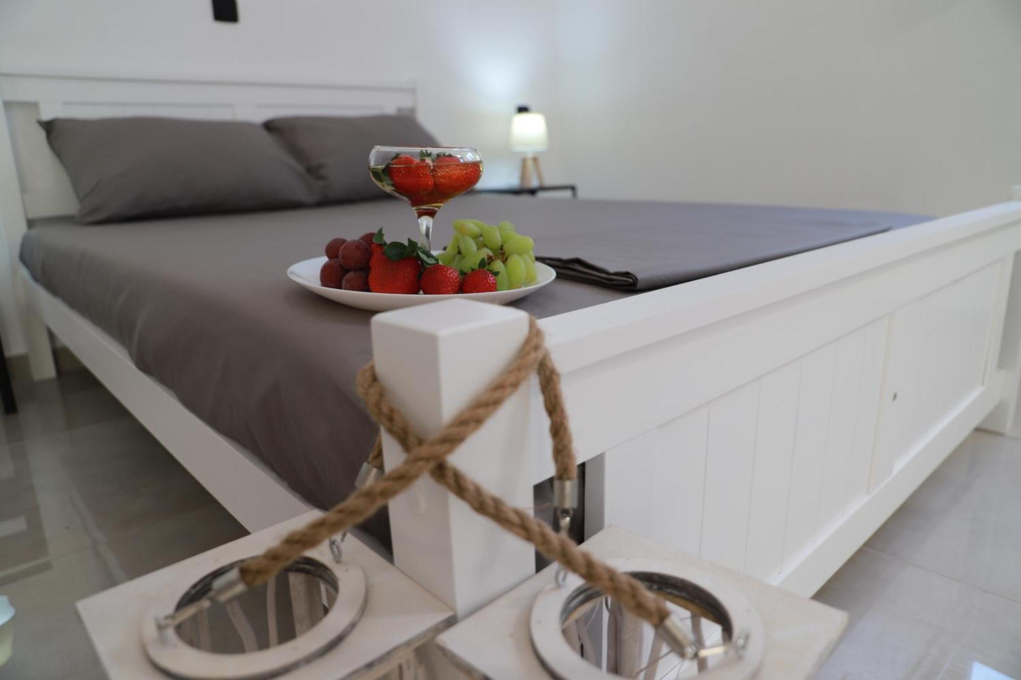Calma Eco Houses Sunset View Emporio  المظهر الخارجي الصورة