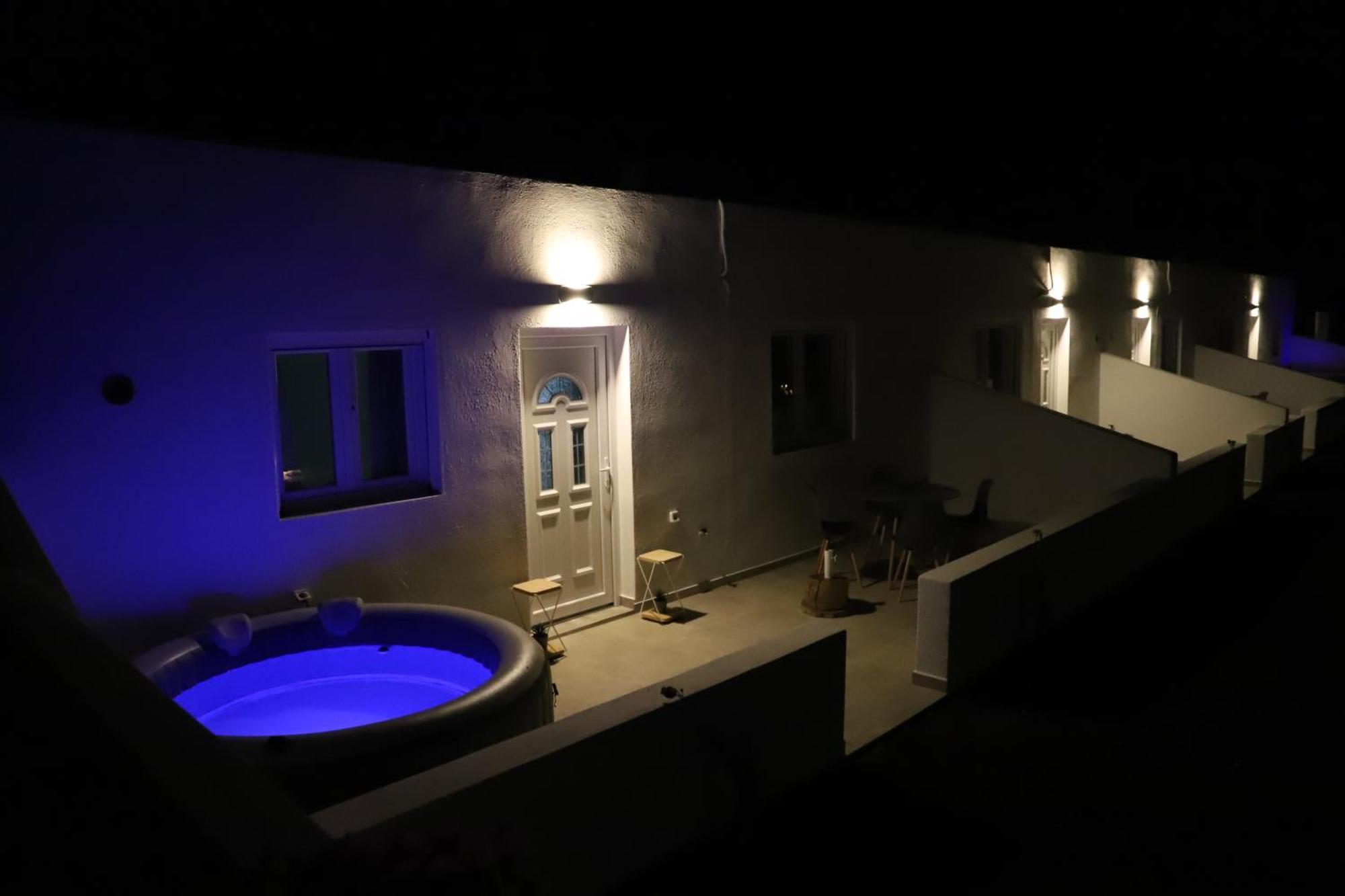 Calma Eco Houses Sunset View Emporio  المظهر الخارجي الصورة