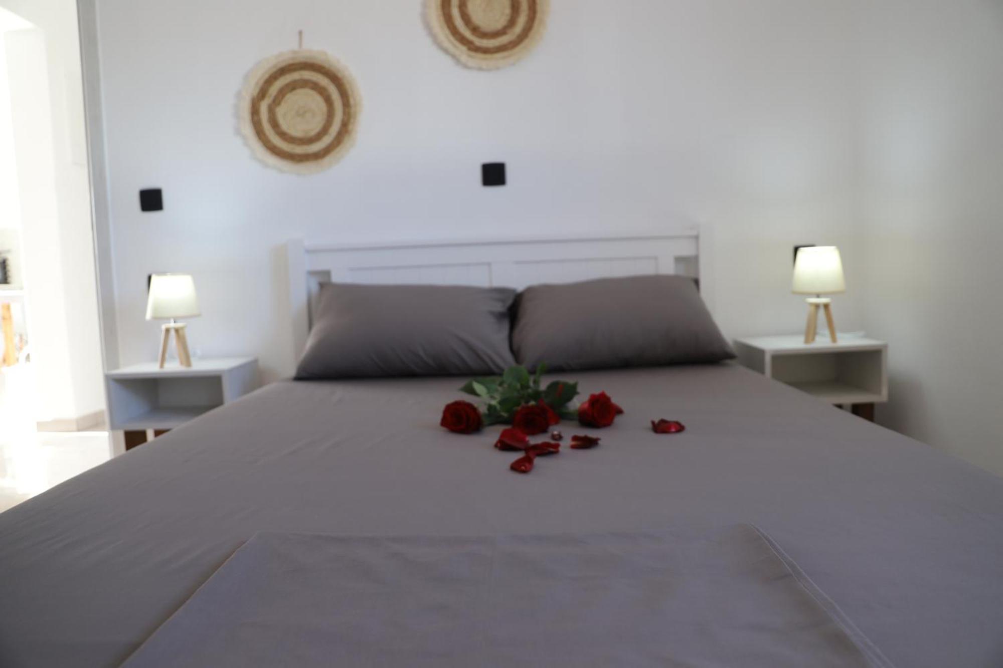 Calma Eco Houses Sunset View Emporio  المظهر الخارجي الصورة